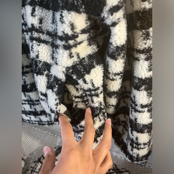 NWT Easel Black White Herringbone Print OversizedJacket Size m - Picture 7 of 7